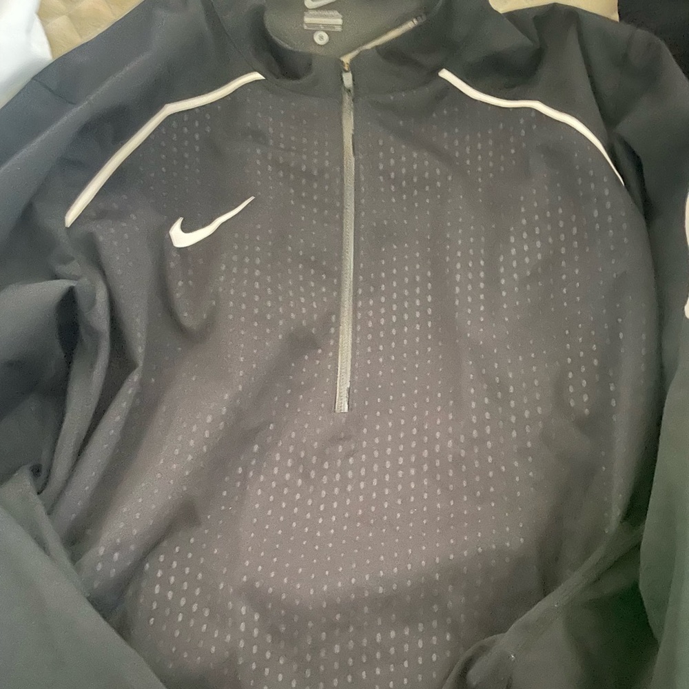 2 Nike jackets